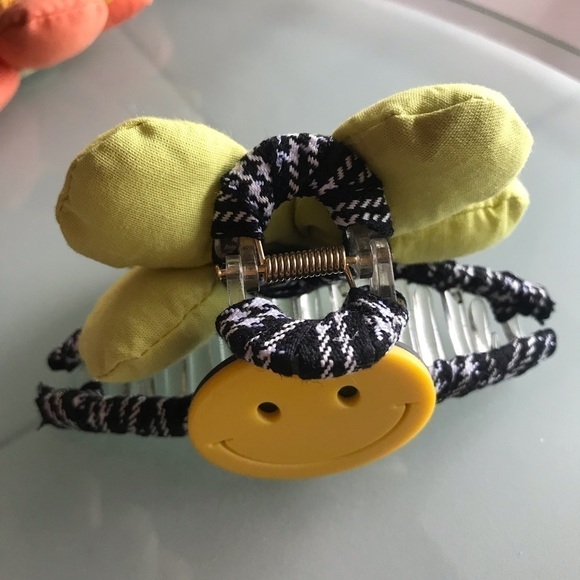 NEW Daisy Wildflower Smiley Large Hair Claw Clip - Picture 9 of 12